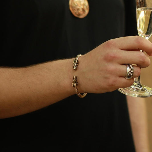 Massiver Bronze Armreif - Hochwertig verarbeitet