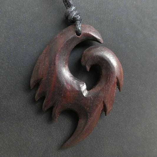 Maori Holzschmuck Anhänger Handarbeit Fair Trade Adlerschwinge