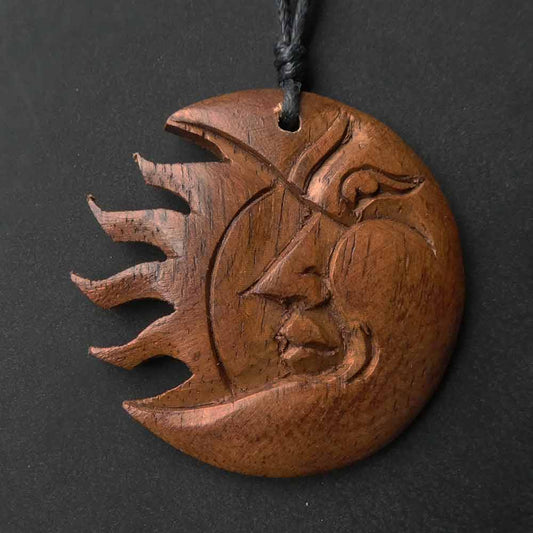 Sonnen Mond Finsternis Holzschmuck Anhänger Handarbeit Fair Trade