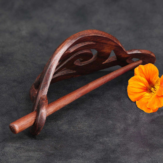 Spiral hair clip made of wood - wooden clasp