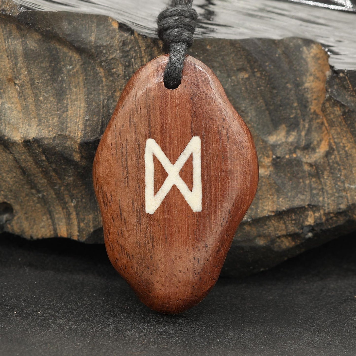 Kette Holz Älteres Futhark Rune Anhänger Dagaz