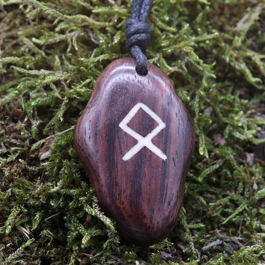 Runen Anhänger Othala Holz Schmuck Handarbeit