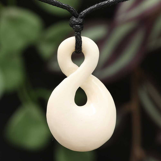 Maori Double Kette gesschnitzt aus Knochen Schmuck fair gehandelt