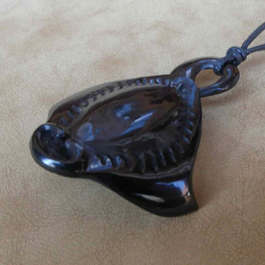 Manta Schmuck Anhänger