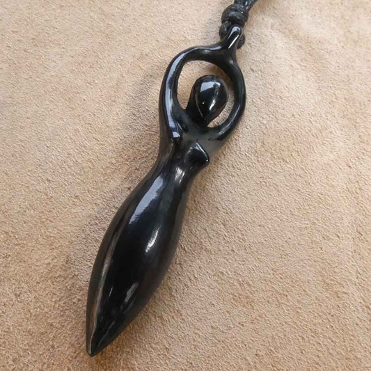 Göttin Schmuck Angerone Horn Kunsthandwerk