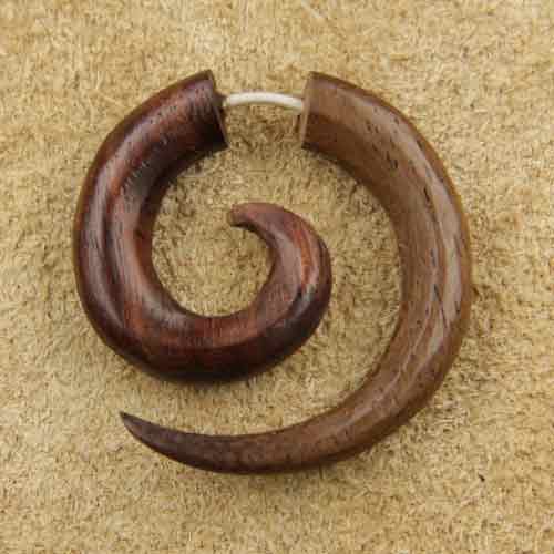 Fake Piercing Spirale Holzschmuck Ohrring Handarbeit fair gehandelt