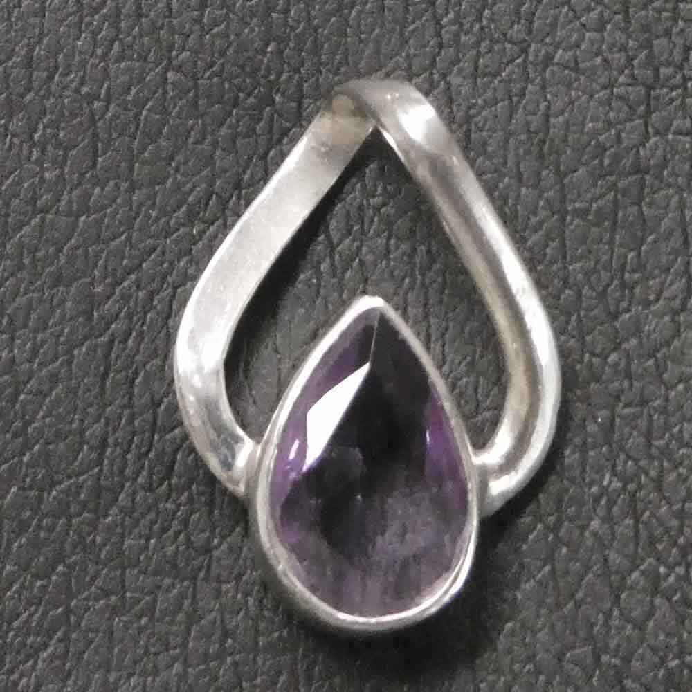 Kettenanhänger Amethyst in Sterlingsilber gefasst
