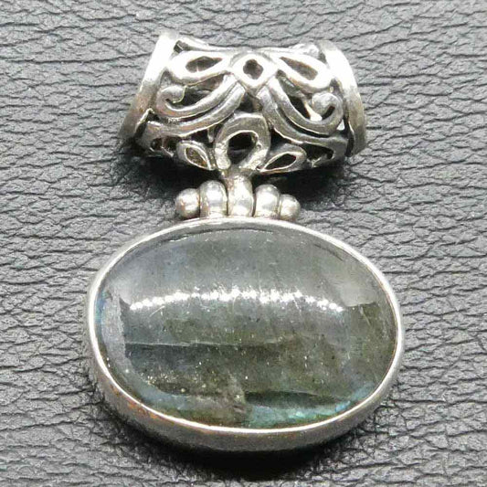 Schmuckanhänger mit Edelstein Labradorit