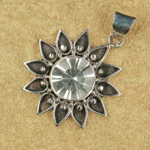 Bergkristall Anhänger Schmuck Sonne