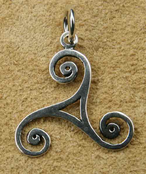 Triskelion mittel Silberschmuck