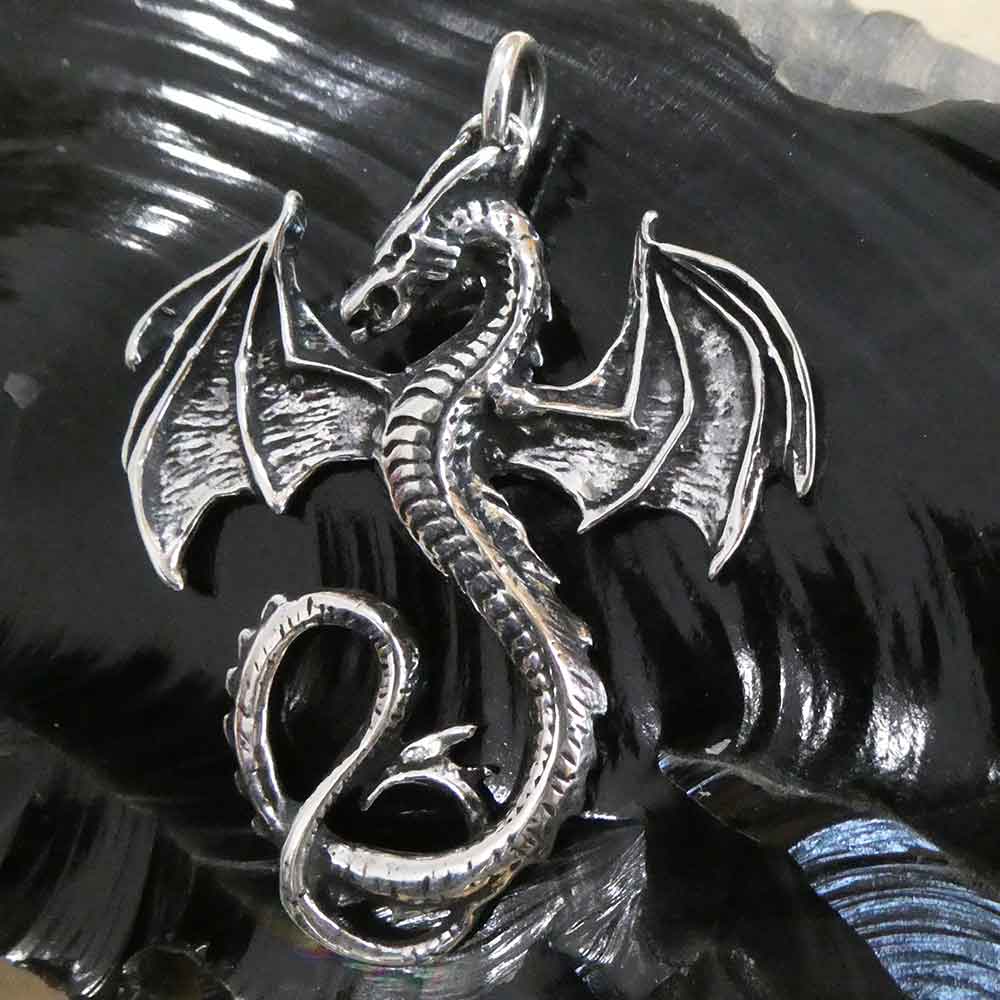 Kettenanhänger großer Drache aus Silber