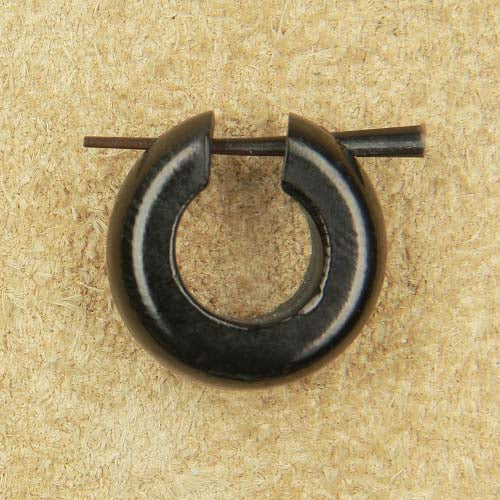 Creole Ohrschmuck aus Horn geschnitzt