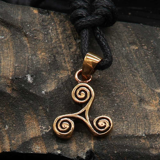 Triskel Anhänger Kette Triskelion Bronze Keltischer kettenanhänger klein zierlich