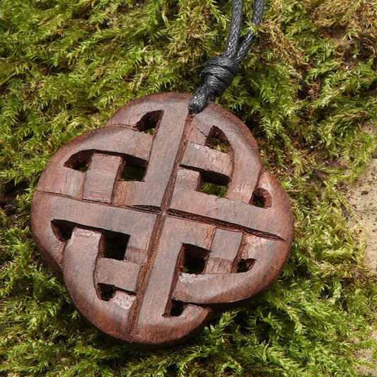 Kelten Holzschmuck Anhänger handarbeit fair gehandelt