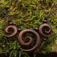 Holz Collier