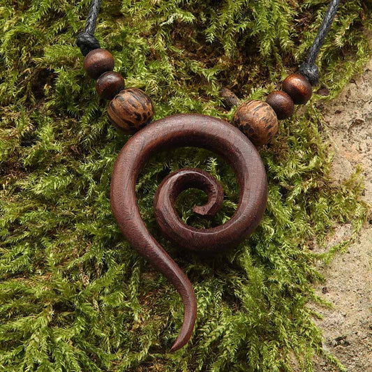 Spirale Kette Holzschmuck Collier handgefertigter Schmuck aus Holz fair gehandelt