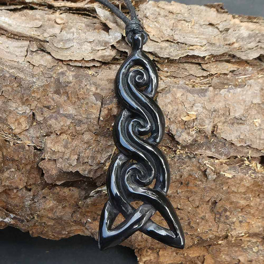 Keltische Kette Hornschmuck Fairtrade Handwerk beidseitig geschnitzt