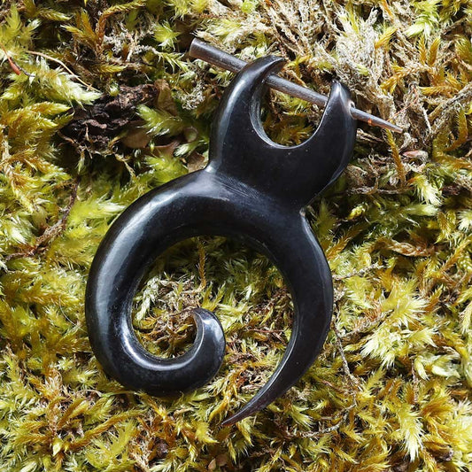 Lange schwarze Creole Ohrschmuck Handarbeit aus Horn