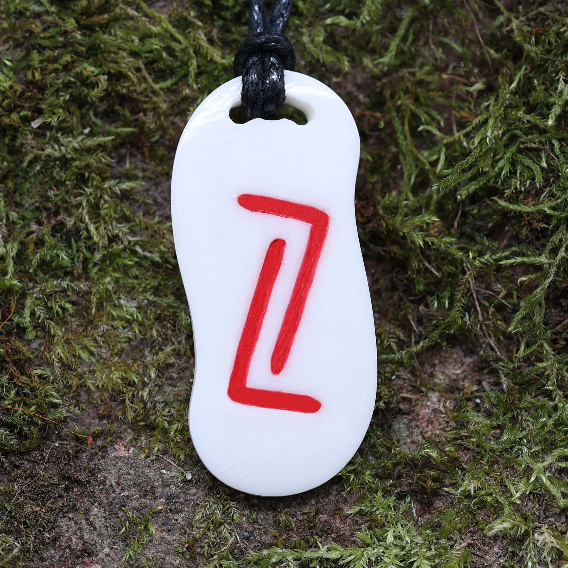 Runen Schmuck Knochen Amulett Kette älteres Futhark Jera