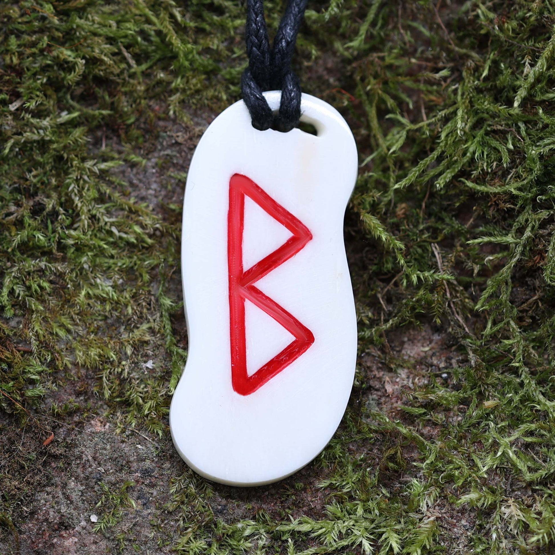Runen Schmuck Knochen Amulett Kette älteres Futhark Berkano