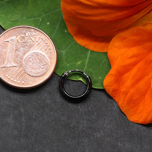 Creole mini schwarz  8 mm Silber Ohrring 