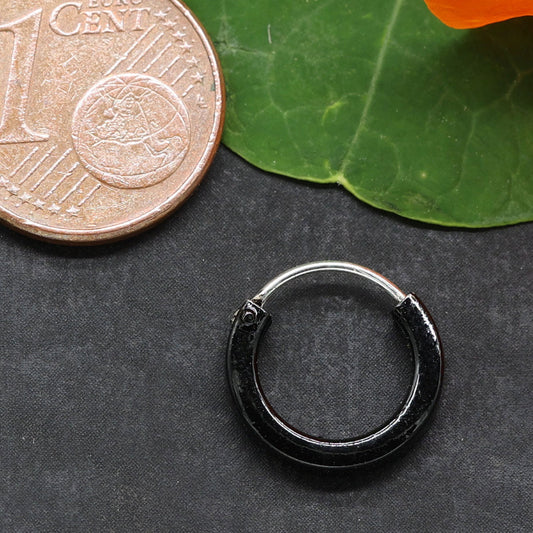 Ohrring eckige schwarze Creole Silber