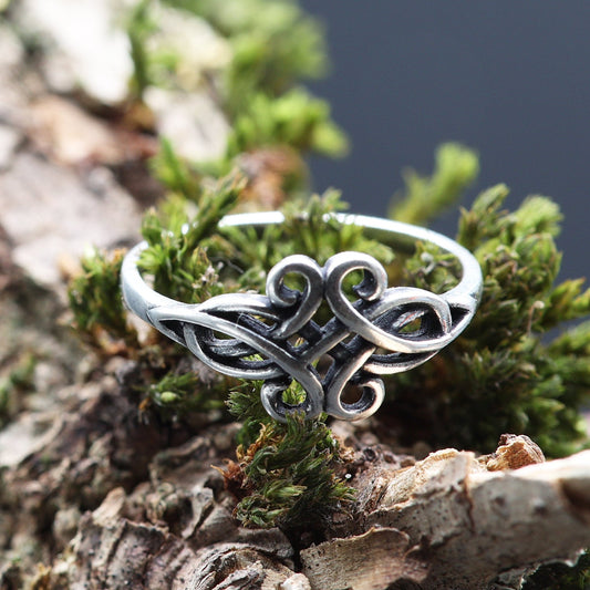 Keltischer Ring zartes Knotenmuster Silber