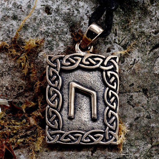 Runen Anhänger uruz älteres Futhark Bronze